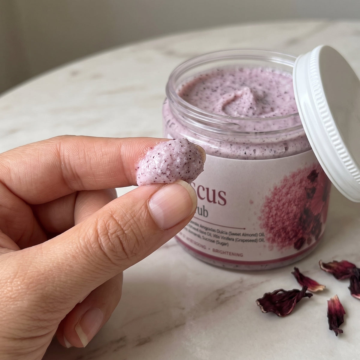 Hibiscus Scrub 250 GM – handmade by Nilyda (photo 3)