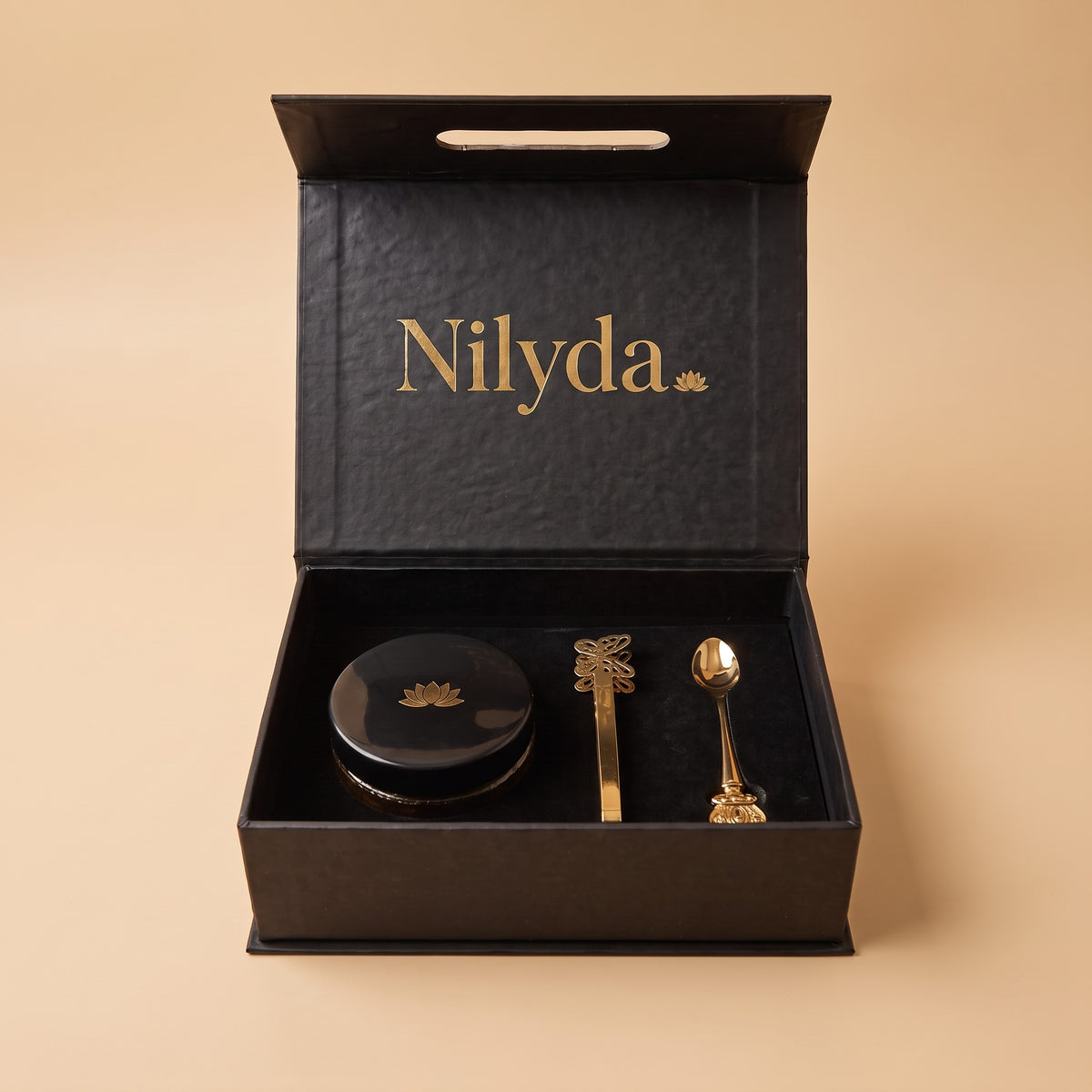 Oud Wood Incense – handmade by Nilyda (photo 2)